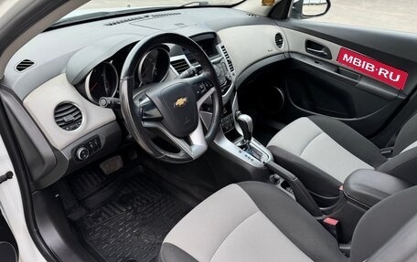Chevrolet Cruze II, 2012 год, 830 000 рублей, 6 фотография