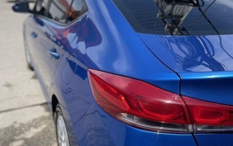 Hyundai Elantra VI рестайлинг, 2017 год, 1 250 000 рублей, 6 фотография