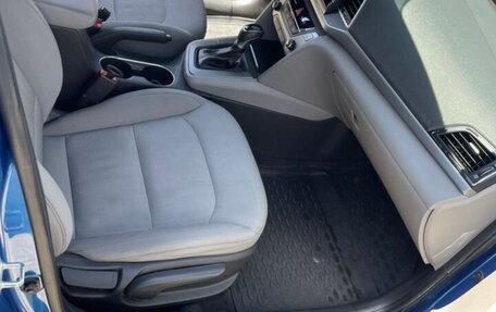 Hyundai Elantra VI рестайлинг, 2017 год, 1 250 000 рублей, 12 фотография