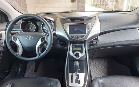 Hyundai Avante, 2011 год, 975 000 рублей, 7 фотография