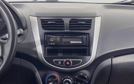 Hyundai Solaris II рестайлинг, 2013 год, 787 000 рублей, 16 фотография