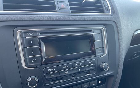 Volkswagen Jetta VI, 2015 год, 1 440 000 рублей, 15 фотография