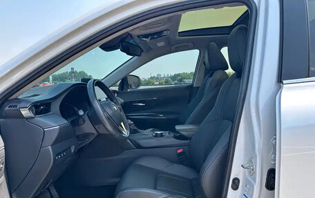 Toyota Harrier, 2022 год, 3 300 855 рублей, 8 фотография
