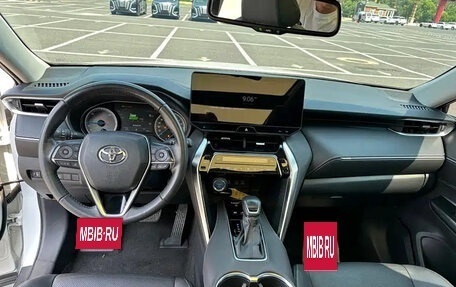 Toyota Harrier, 2022 год, 3 300 855 рублей, 7 фотография
