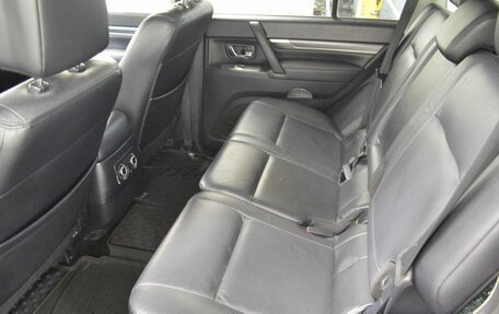 Mitsubishi Pajero IV, 2010 год, 1 803 000 рублей, 11 фотография