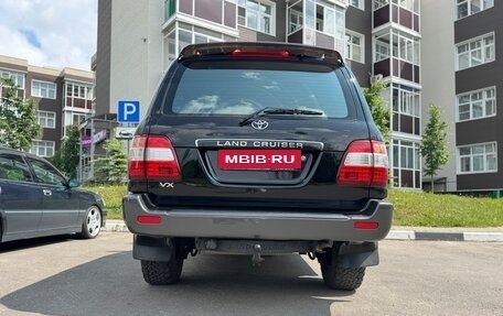 Toyota Land Cruiser 100 рестайлинг 2, 2006 год, 3 900 000 рублей, 15 фотография