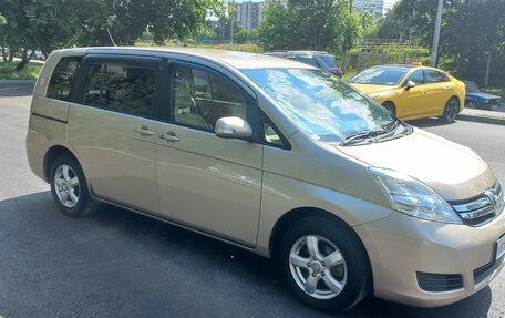 Toyota ISis I, 2013 год, 1 480 000 рублей, 7 фотография