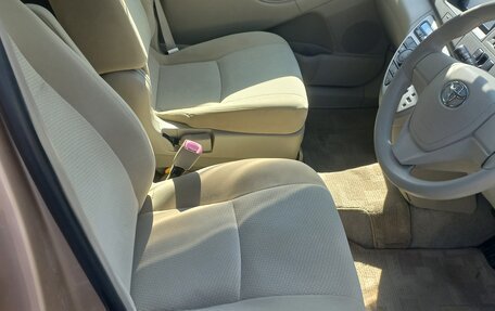 Toyota ISis I, 2013 год, 1 480 000 рублей, 12 фотография