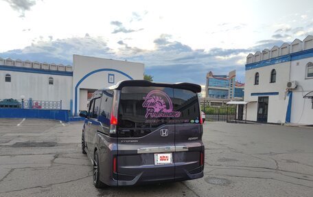 Honda Stepwgn IV, 2017 год, 2 150 000 рублей, 7 фотография