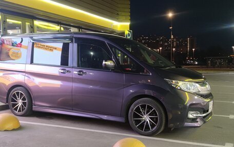 Honda Stepwgn IV, 2017 год, 2 150 000 рублей, 13 фотография