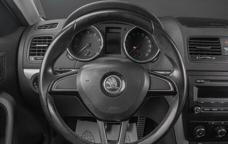 Skoda Yeti I рестайлинг, 2015 год, 1 149 000 рублей, 11 фотография