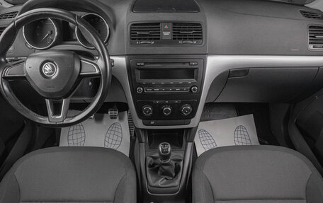 Skoda Yeti I рестайлинг, 2015 год, 1 149 000 рублей, 8 фотография