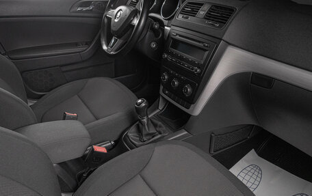 Skoda Yeti I рестайлинг, 2015 год, 1 149 000 рублей, 16 фотография