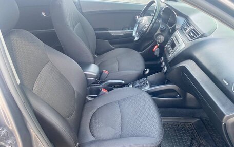 KIA Rio III рестайлинг, 2015 год, 830 000 рублей, 10 фотография