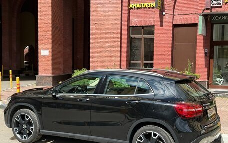 Mercedes-Benz GLA, 2019 год, 2 650 000 рублей, 3 фотография