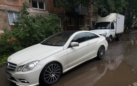 Mercedes-Benz E-Класс, 2010 год, 1 330 000 рублей, 4 фотография