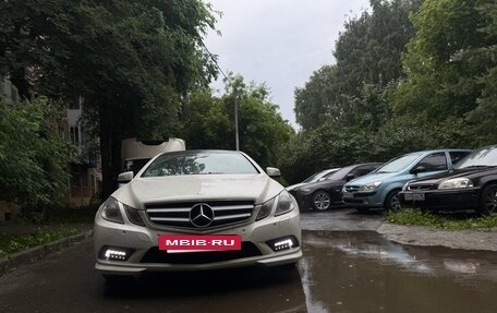 Mercedes-Benz E-Класс, 2010 год, 1 330 000 рублей, 9 фотография
