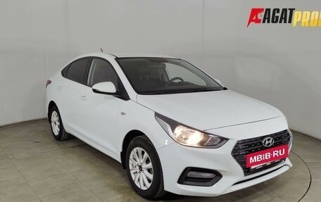 Hyundai Solaris II рестайлинг, 2018 год, 1 030 000 рублей, 3 фотография