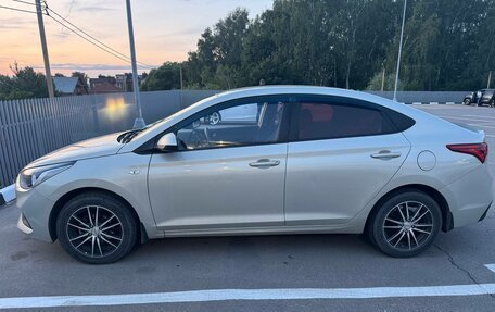Hyundai Solaris II рестайлинг, 2017 год, 1 050 000 рублей, 2 фотография