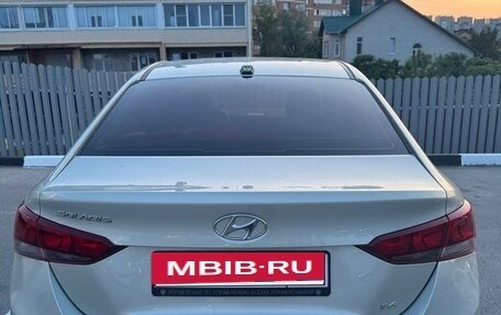 Hyundai Solaris II рестайлинг, 2017 год, 1 050 000 рублей, 3 фотография