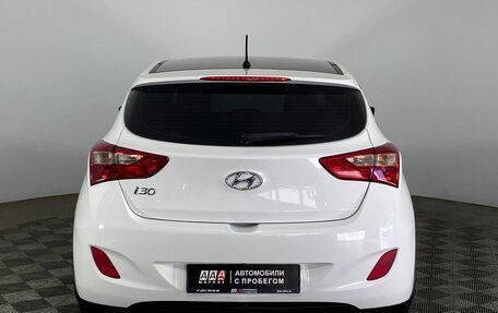 Hyundai i30 II рестайлинг, 2013 год, 897 000 рублей, 6 фотография