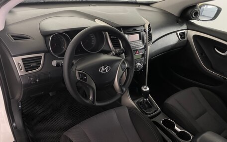 Hyundai i30 II рестайлинг, 2013 год, 897 000 рублей, 14 фотография