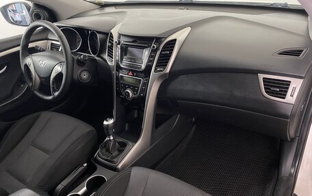 Hyundai i30 II рестайлинг, 2013 год, 897 000 рублей, 12 фотография