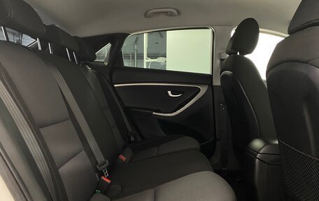 Hyundai i30 II рестайлинг, 2013 год, 897 000 рублей, 19 фотография