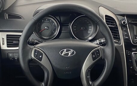Hyundai i30 II рестайлинг, 2013 год, 897 000 рублей, 16 фотография