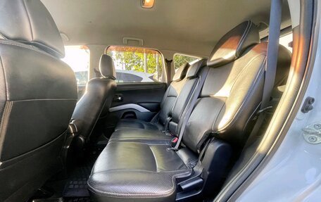 Mitsubishi Outlander III рестайлинг 3, 2011 год, 1 290 000 рублей, 12 фотография