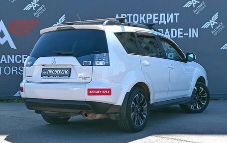Mitsubishi Outlander III рестайлинг 3, 2011 год, 1 290 000 рублей, 8 фотография