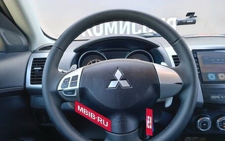 Mitsubishi Outlander III рестайлинг 3, 2011 год, 1 290 000 рублей, 14 фотография