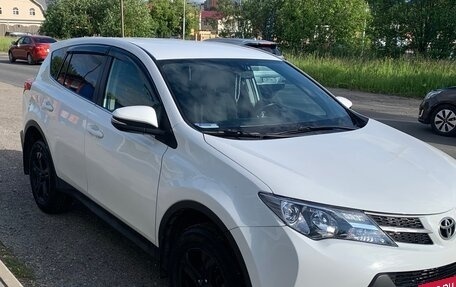 Toyota RAV4, 2013 год, 1 650 000 рублей, 2 фотография