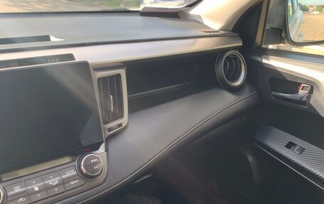 Toyota RAV4, 2013 год, 1 650 000 рублей, 20 фотография