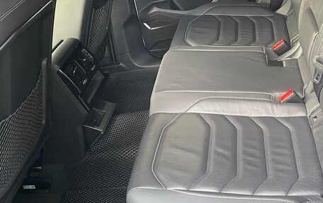 Volkswagen Touareg III, 2020 год, 5 600 000 рублей, 12 фотография