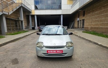 Renault Clio III, 2001 год, 140 000 рублей, 4 фотография