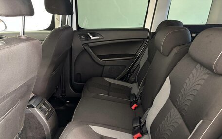 Skoda Yeti I рестайлинг, 2017 год, 1 249 000 рублей, 13 фотография