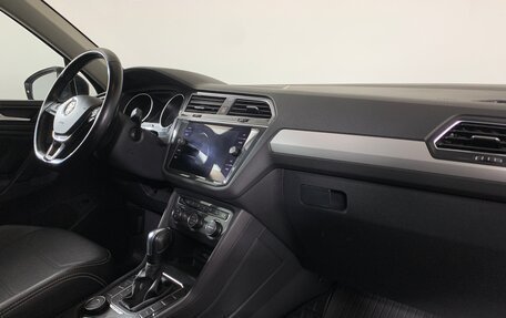 Volkswagen Tiguan II, 2019 год, 1 898 000 рублей, 13 фотография