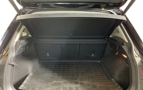 Volkswagen Tiguan II, 2019 год, 1 898 000 рублей, 19 фотография