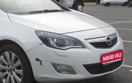 Opel Astra J, 2011 год, 638 000 рублей, 4 фотография