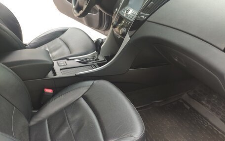 Hyundai Sonata VI, 2012 год, 1 590 000 рублей, 7 фотография