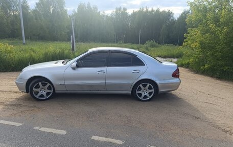 Mercedes-Benz E-Класс, 2005 год, 850 000 рублей, 3 фотография