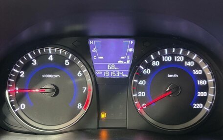 Hyundai Solaris II рестайлинг, 2013 год, 649 000 рублей, 16 фотография