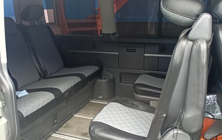 Volkswagen Multivan T5, 2009 год, 1 600 000 рублей, 3 фотография
