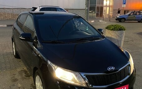 KIA Rio III рестайлинг, 2013 год, 900 000 рублей, 7 фотография