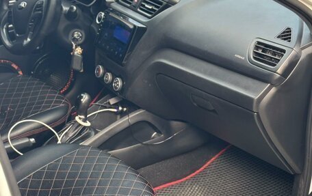 KIA Rio III рестайлинг, 2016 год, 850 000 рублей, 17 фотография