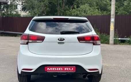 KIA Rio III рестайлинг, 2016 год, 850 000 рублей, 16 фотография