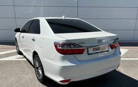 Toyota Camry, 2017 год, 1 981 000 рублей, 12 фотография
