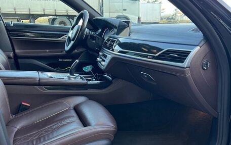 BMW 7 серия, 2017 год, 3 900 000 рублей, 29 фотография