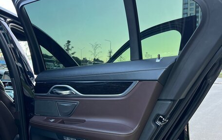 BMW 7 серия, 2017 год, 3 900 000 рублей, 32 фотография